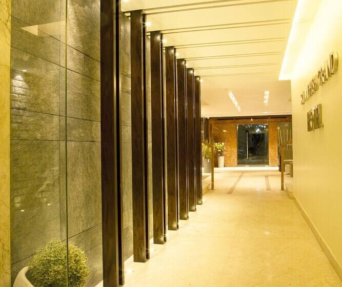 酒店 Sri Aadhish Grand