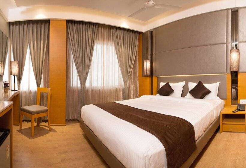 酒店 Sri Aadhish Grand