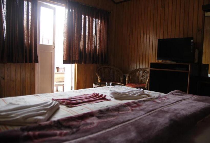 Отель Vamoose Mandarin Village Resort