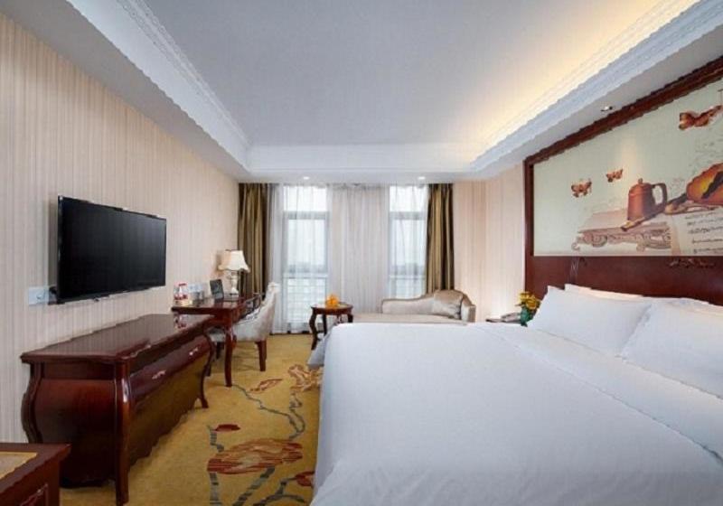 Vienna Hotel Chongqing Chuangyi Park
