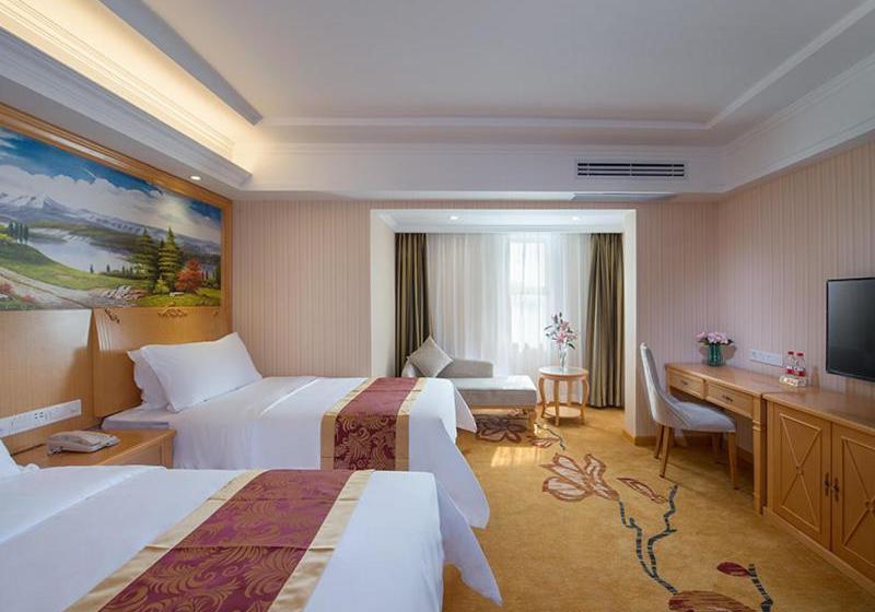 Vienna Hotel Xixiang Gushu