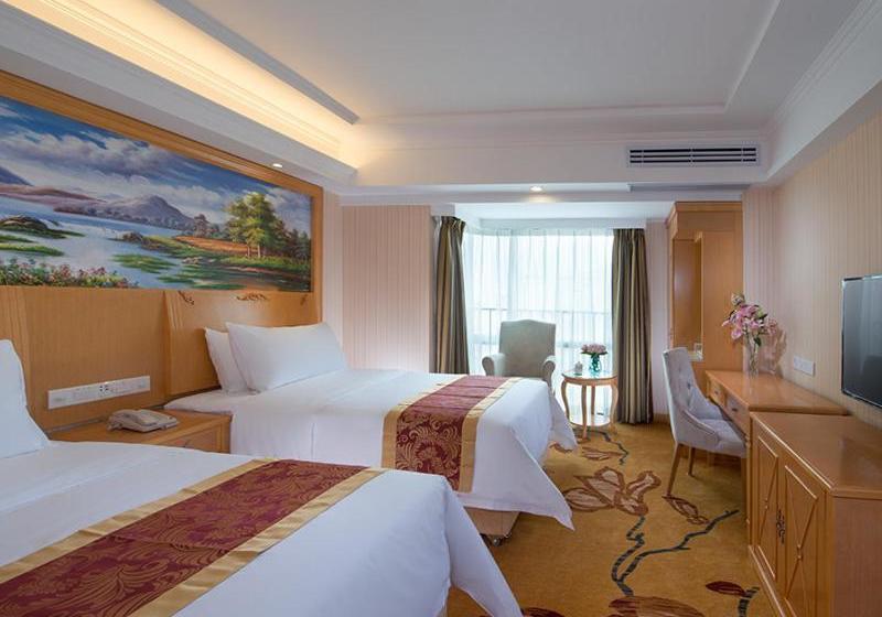 Vienna Hotel Xixiang Gushu