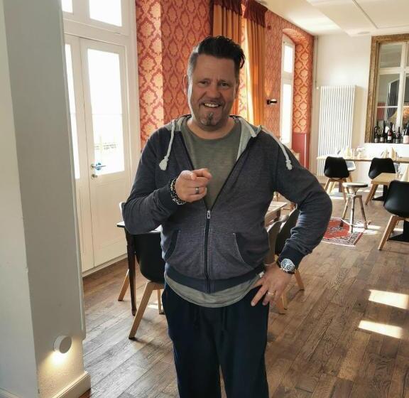 ホテル Zum Bahnhof 1894