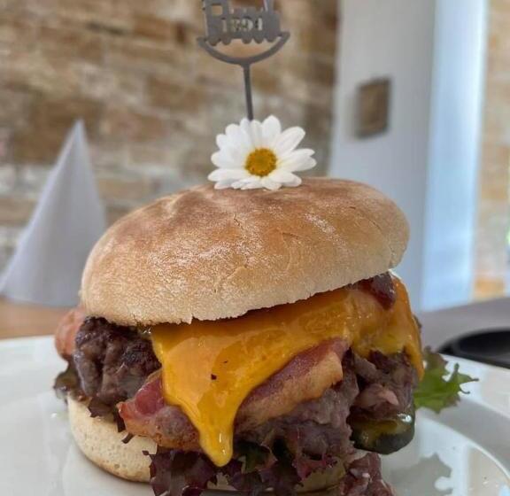 Отель Zum Bahnhof 1894