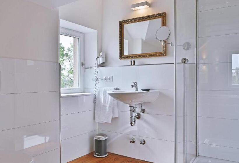 Отель Zum Bahnhof 1894