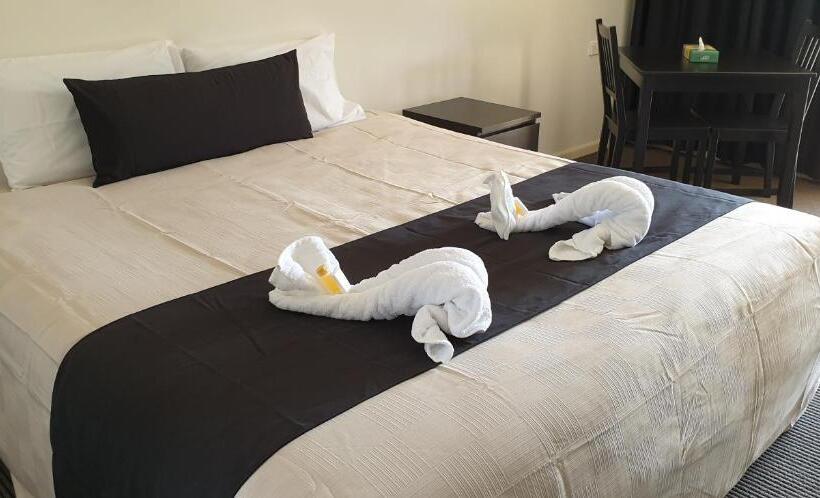 Kandos Fairways Motel