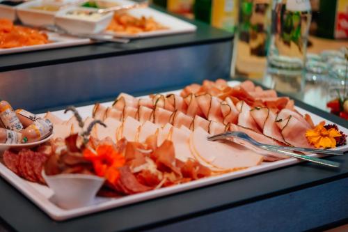 Patrix Hotel, Restaurant, Bar