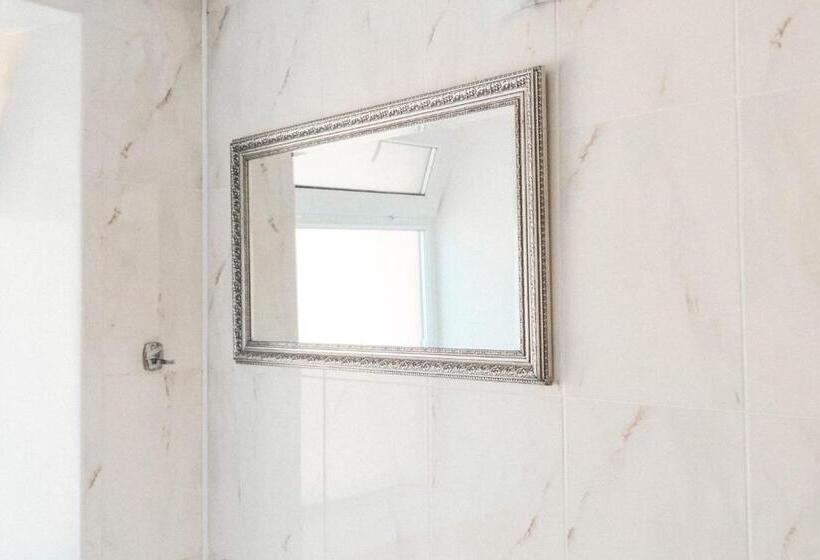 پانسیون будинок з видом на стару фортецю