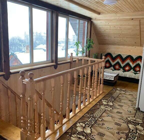 膳宿费 подина