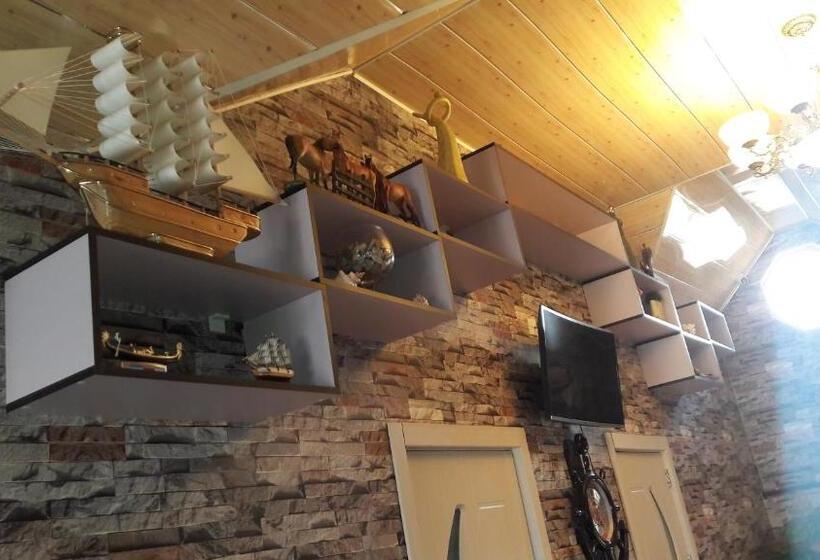 بنسيون Baku Black Mountain Guest House