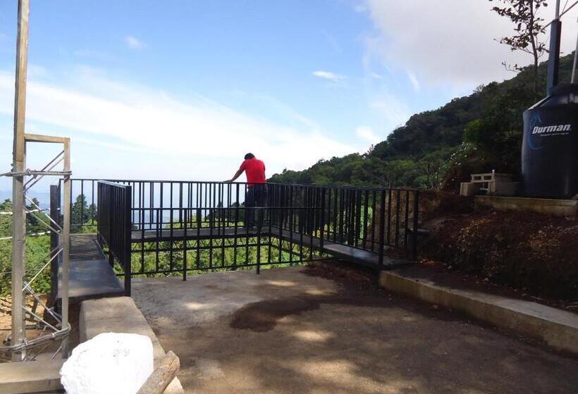 بنسيون Bosques Del Tibet