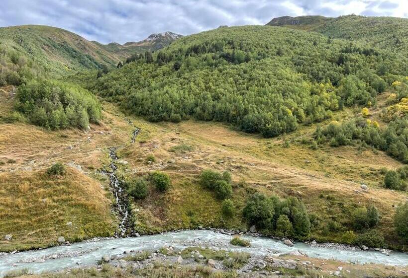 پانسیون Guesthouse Nashgobi