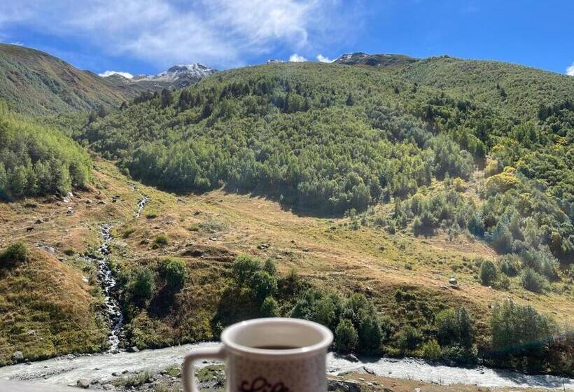 پانسیون Guesthouse Nashgobi