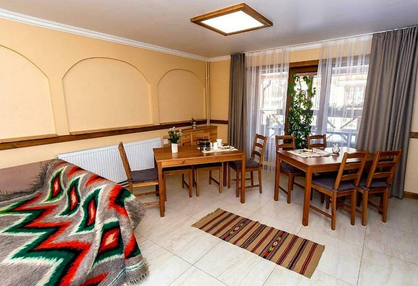 بنسيون Krokus House