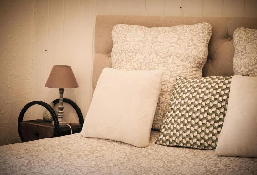 بنسيون La Bastide De Sauvetas