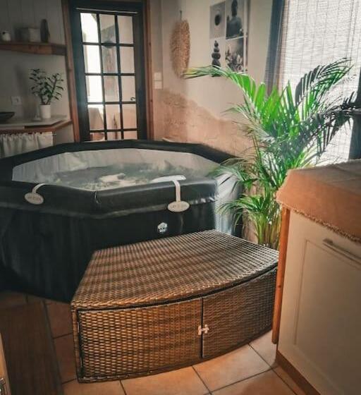 بنسيون La Bastide De Sauvetas