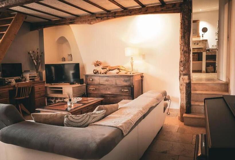 פנסיון La Bastide De Sauvetas
