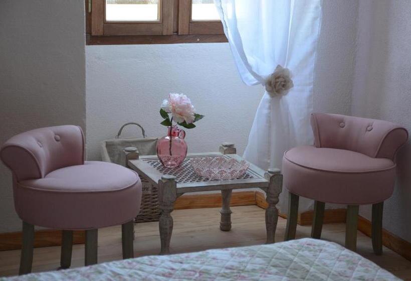 بنسيون La Bastide De Sauvetas