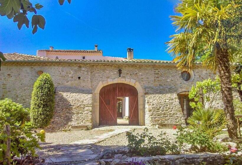 פנסיון La Bastide De Sauvetas