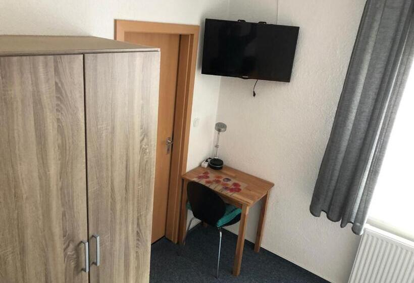 Пансион Landhotel & Restaurant Fahrenkamp