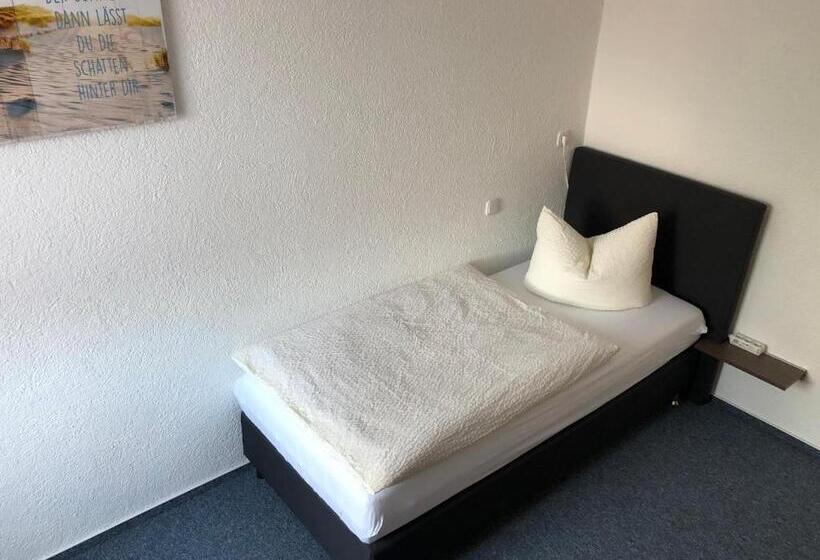 Пансион Landhotel & Restaurant Fahrenkamp