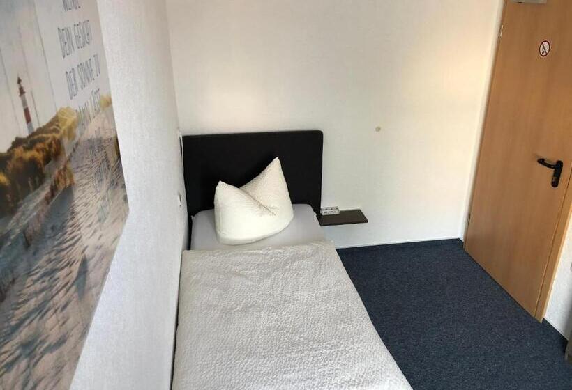 Пансион Landhotel & Restaurant Fahrenkamp