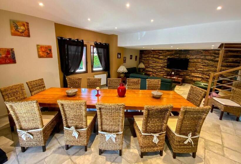 פנסיון Ma Longère Bressane