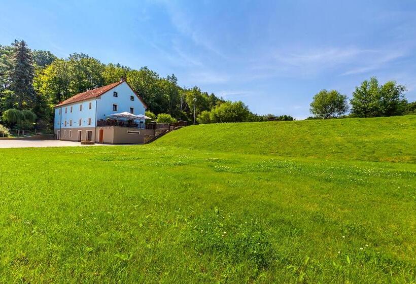 Пансион Penzion Bačalský Mlýn