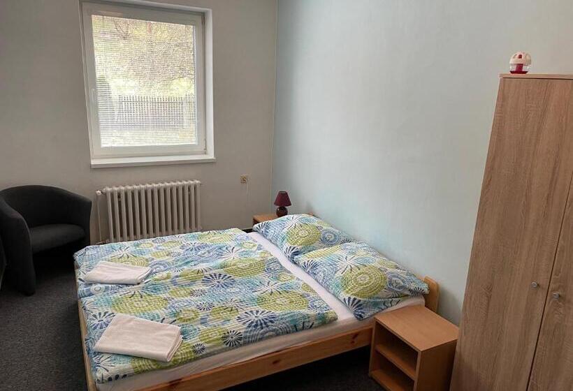 بنسيون Penzion U Klujů