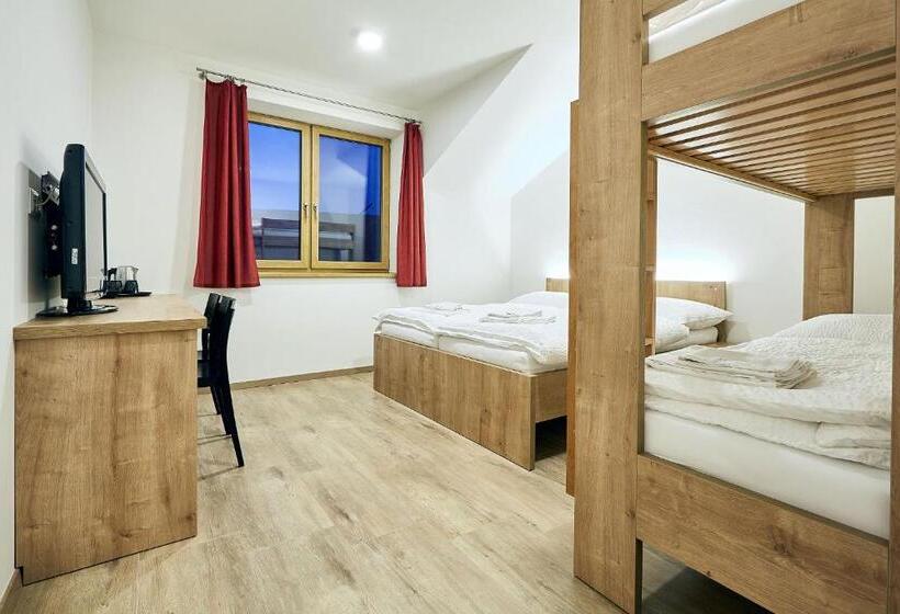 פנסיון Penzion U Zámku