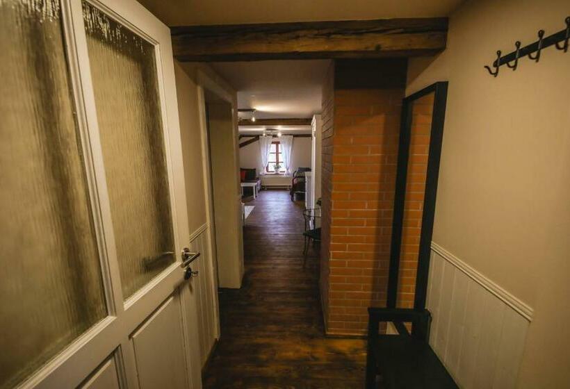 膳宿费 Statek Jakubov