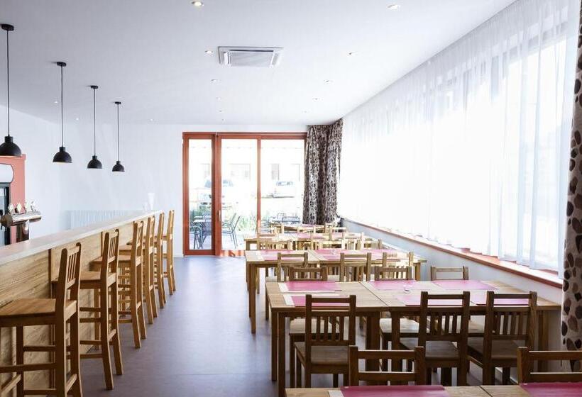 Sport Relax Hotel Na Kopečku