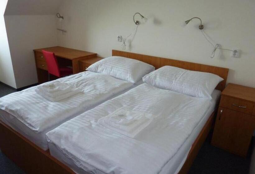 Sport Relax Hotel Na Kopečku