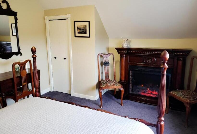 فندق صغير Amherst Shore Country Inn