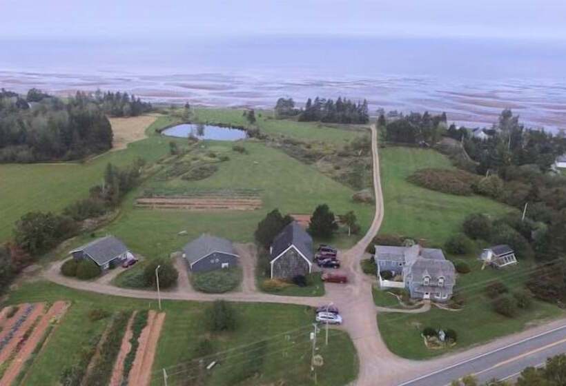 فندق صغير Amherst Shore Country Inn