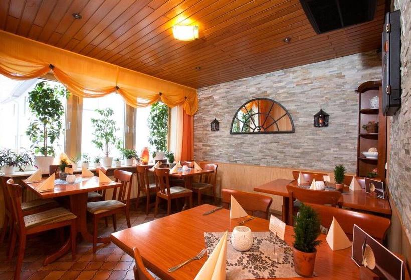 ユースホステル Gasthaus Zur Linde