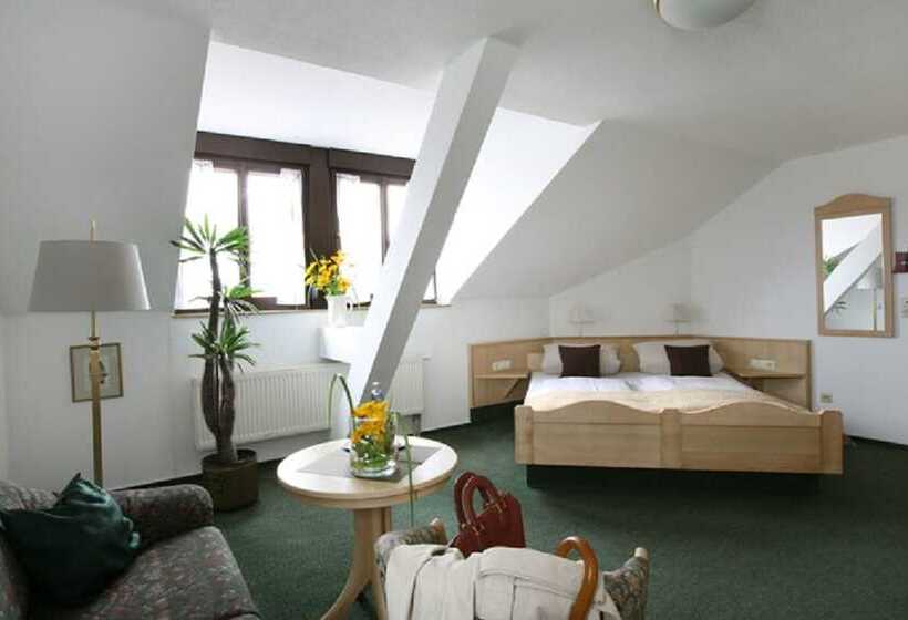 فندق صغير Gasthof Zum Schwan