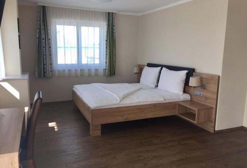 ユースホステル Hauerwirt