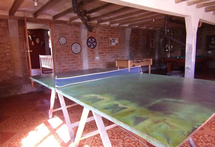 هاستل Hostal Cloud Forest