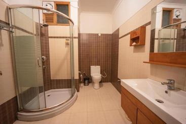 هاستل Pine Drive Resort