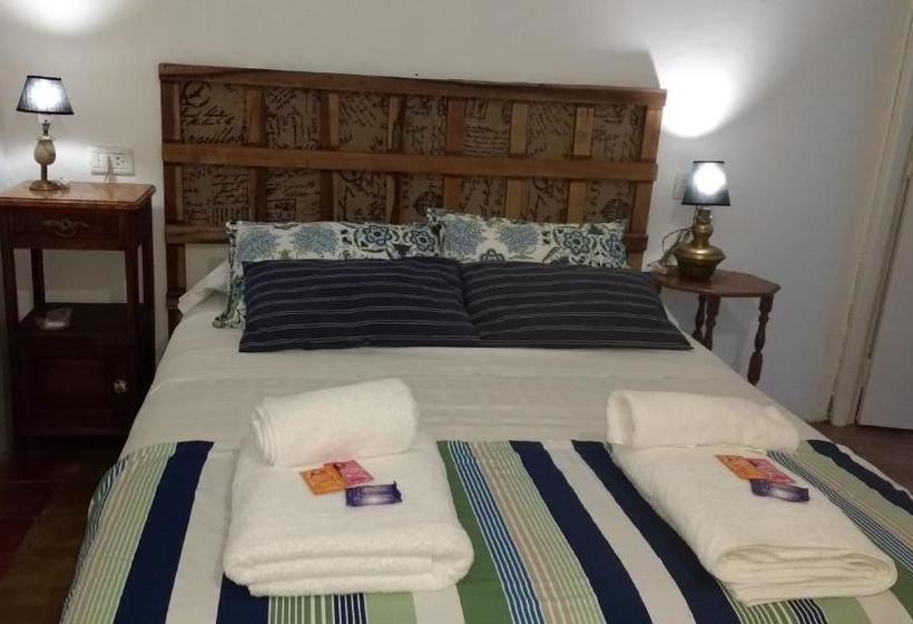 Herberge Posada De Las Huellas