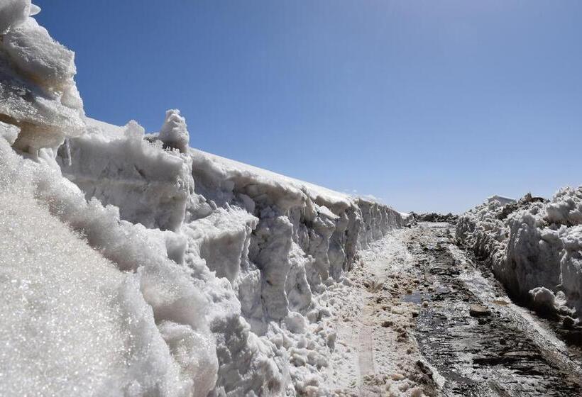 旅馆 Thira Chanshal