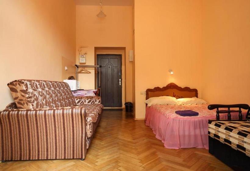 هاستل U Elzhbety