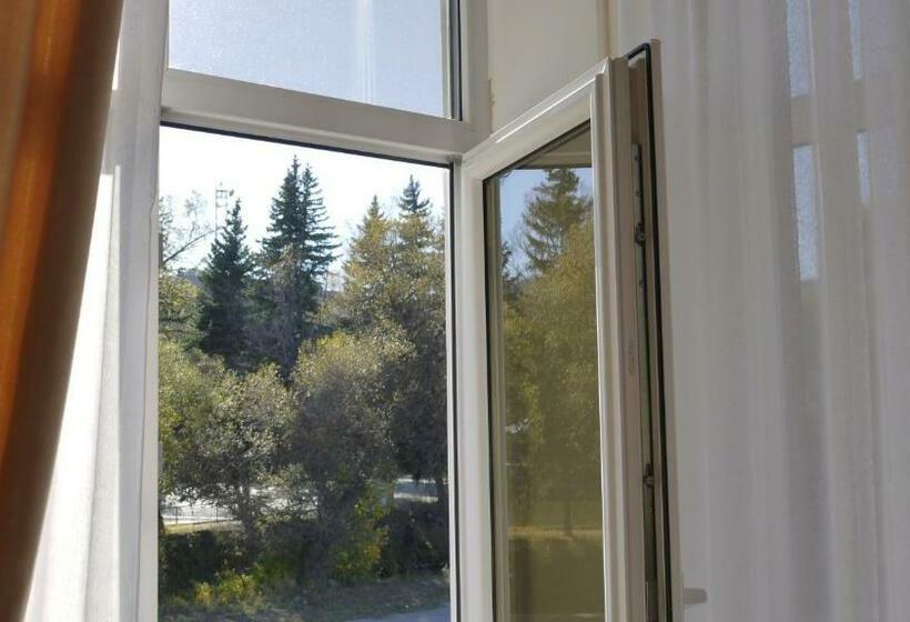 ユースホステル Ymca Spitak