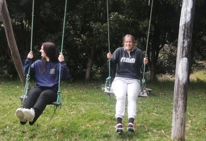 تختخواب و صبحانه Hostal El Vaquero