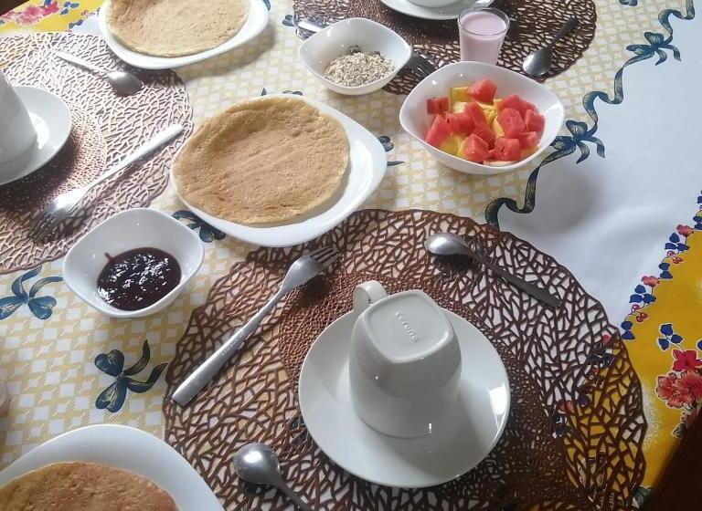 تختخواب و صبحانه Hostal El Vaquero