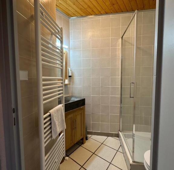 민박 Logis Le Chalet