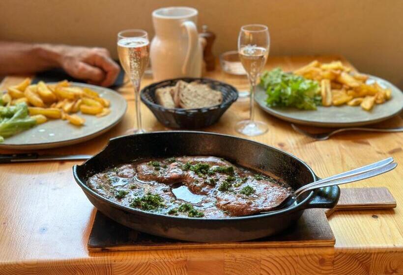 민박 Logis Le Chalet