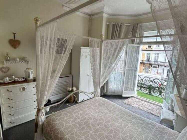 Bed and Breakfast The Little Emily   Room Only