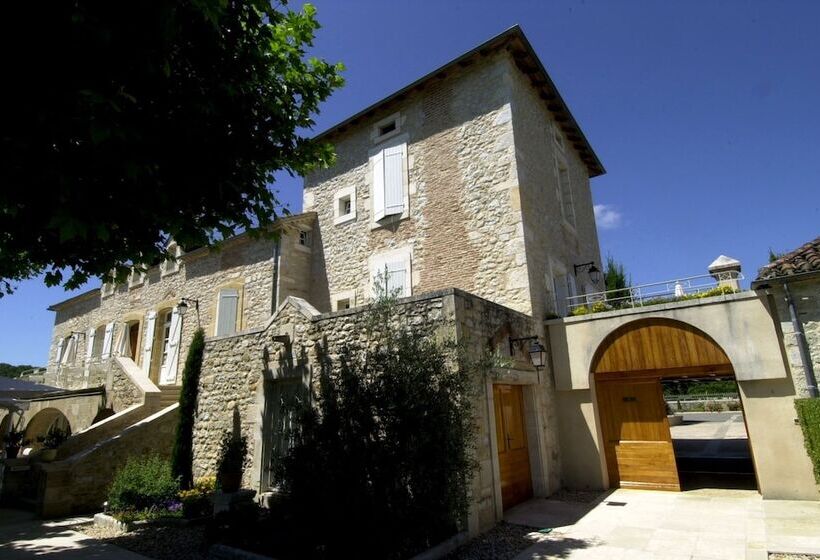 Hostellerie Clau Del Loup   Logis Hotels
